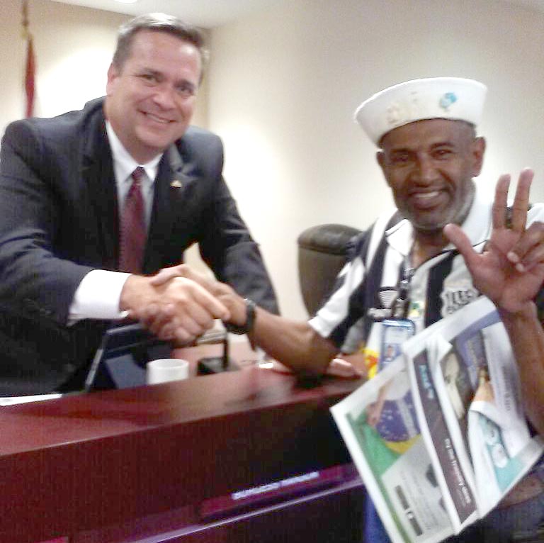 Geraldo Corredor da Paz com o prefeito de Deerfield Beach