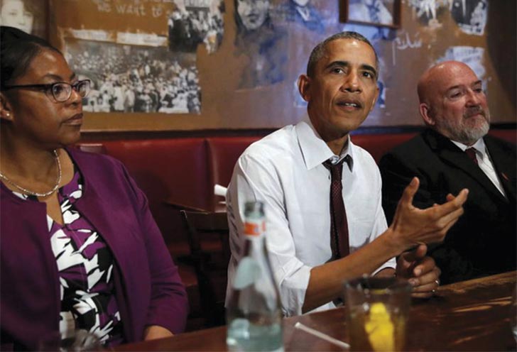 Barack Obama almoçou com algumas das pessoas que estiveram presas