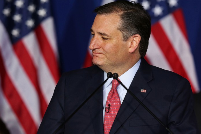 Ted Cruz suspende campanha