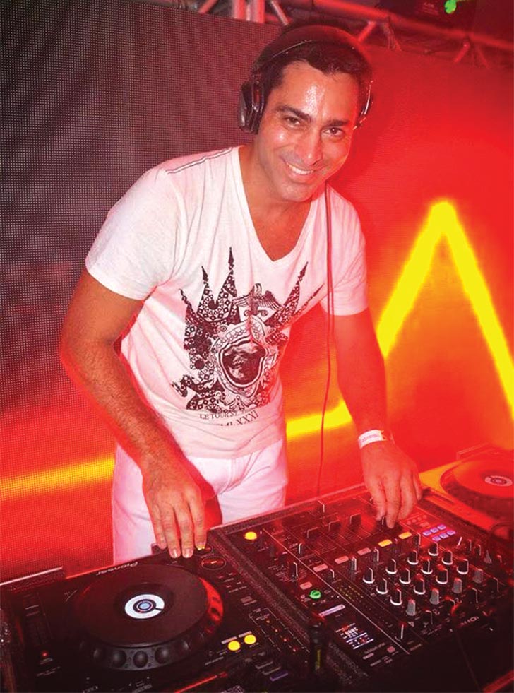 “A Festa dos Anos 80”, organizada, há mais de duas décadas, pelo DJ Lupa, brasileiro radicado em Miami