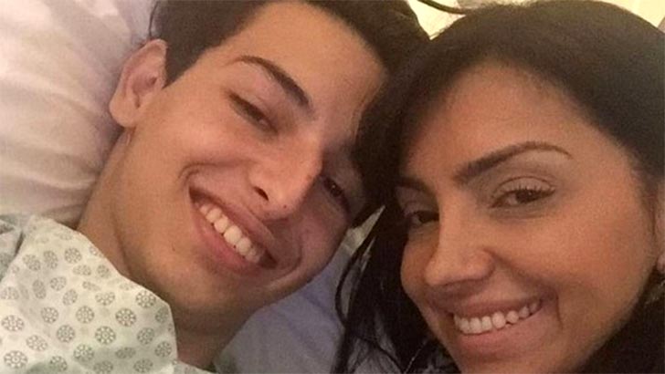 Eyshila com o filho que morreu de meningite