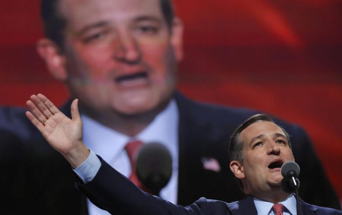 Ted Cruz sai vaiado de convenção (Foto: Reuters)
