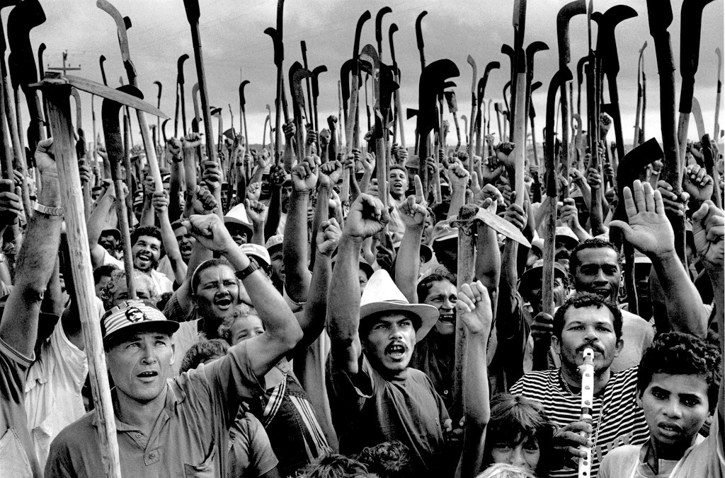 Clique de Sebastião Salgado, o mais aclamado fotojornalista brasileiro de todos os tempos