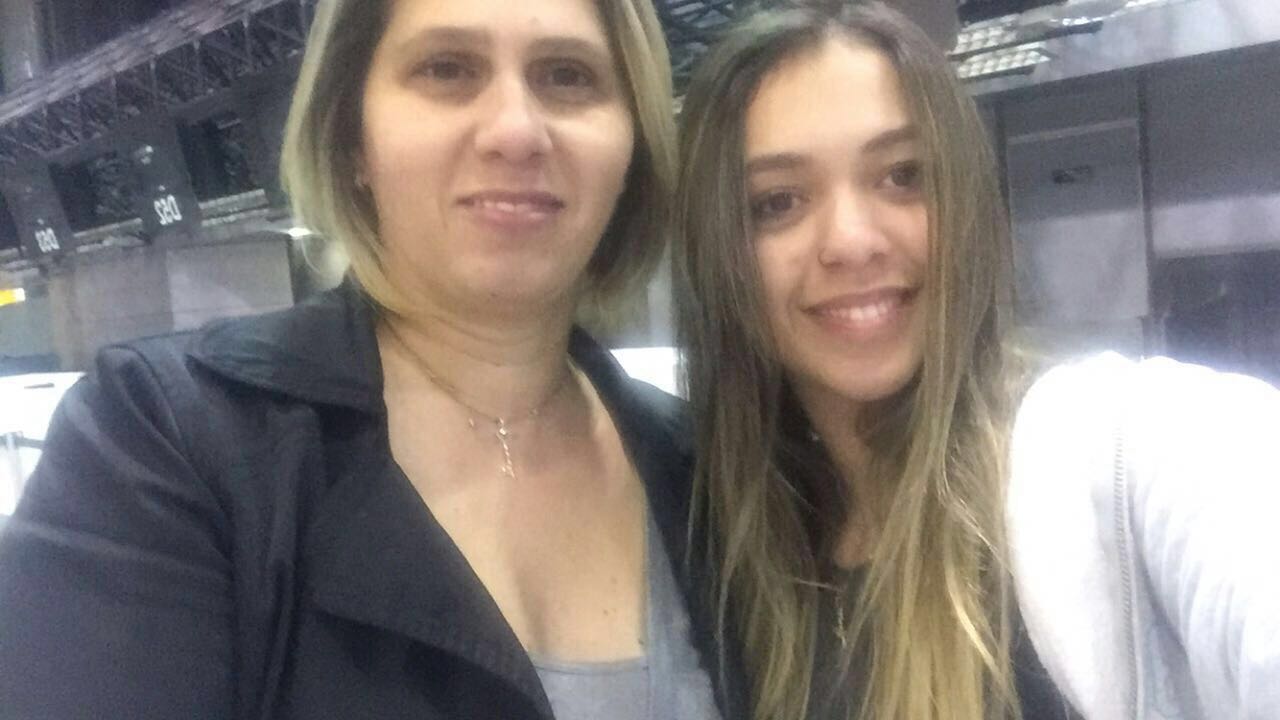 Liliane com a filha Anna Stefane que foi libertada