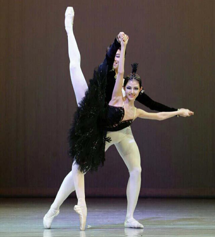 Dançarinos da Coréia do Sul, país que participa do 21º International Ballet Festival of Miami