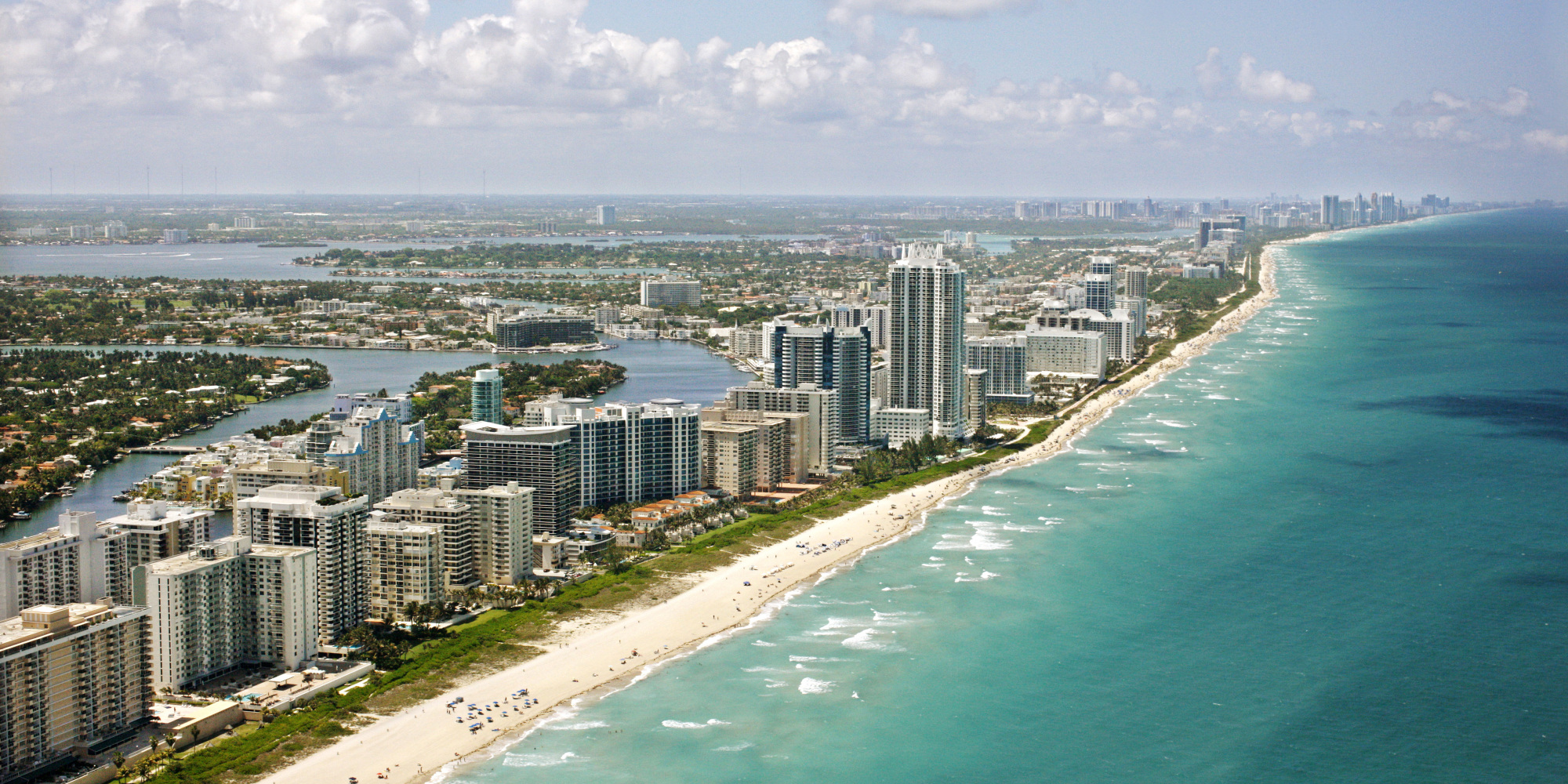 Costa de Miami Beach, Florida (Photo de Hoberman Collection/UIG via Getty Images)