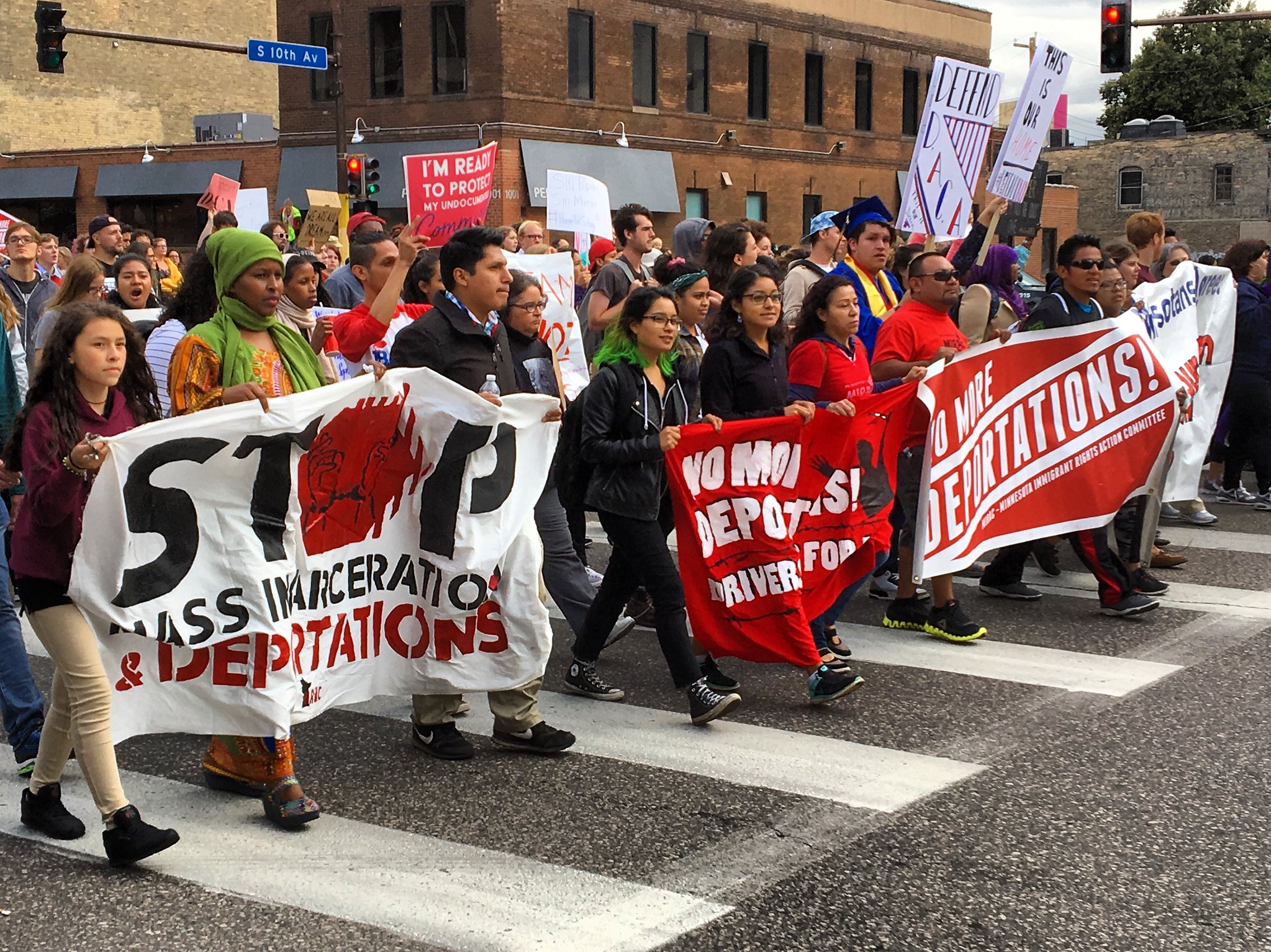 Manifestantes contra as deportações (Foto: Daily Chalkupy/Flickr)