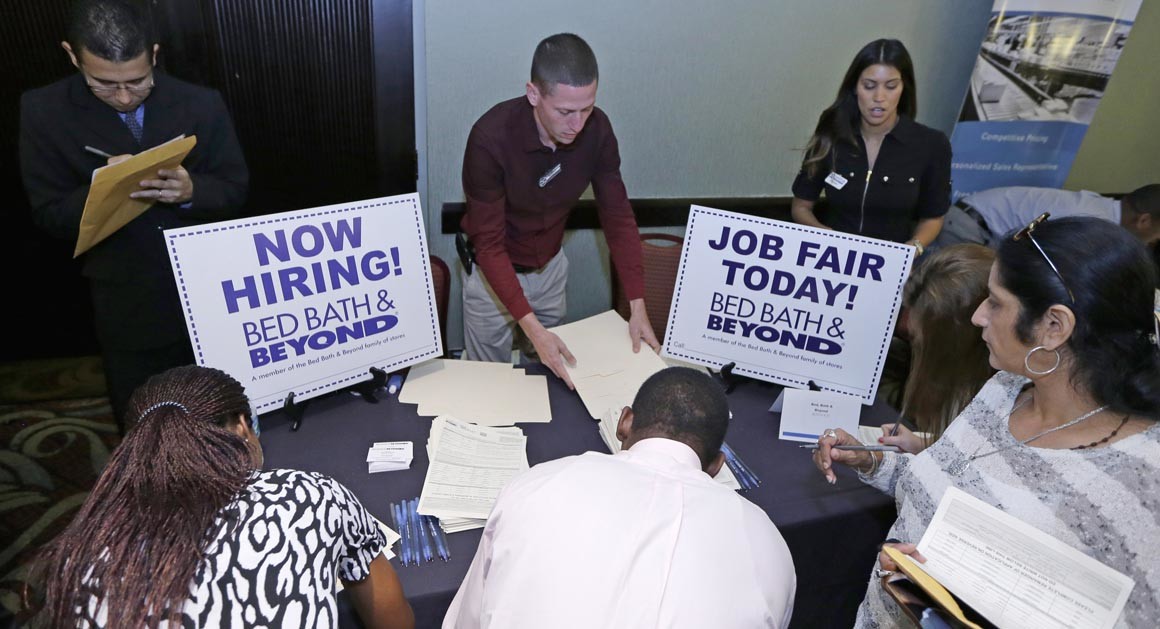 Nos Estados Unidos, foram abertas 216 mil vagas de emprego em novembro, 24% a mais que em novembro de 2015