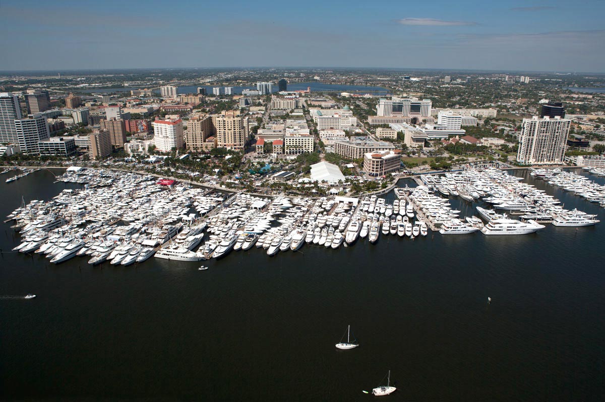 A 30ª edição do Palm Beach International Boat Show vai até o dia 26 (Foto: Forest Johnson)