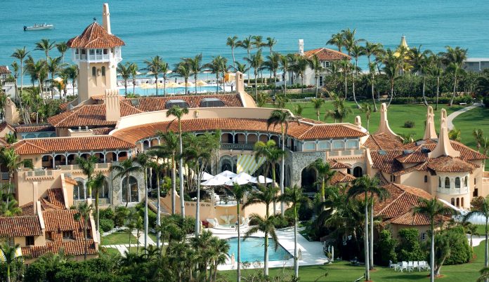 Vista aérea da proprieda de Trump em Palm Beach FOTO GETTY IMAGES
