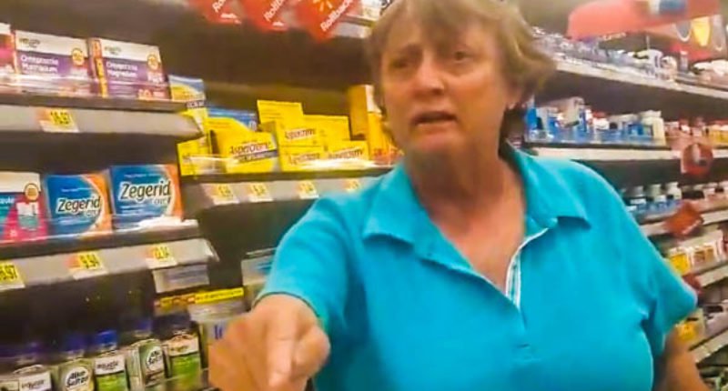 Racista no Walmart ofende latina e é banida da rede de supermercados