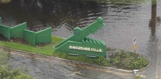 Sawgrass Mill está fechado por causa das inundações