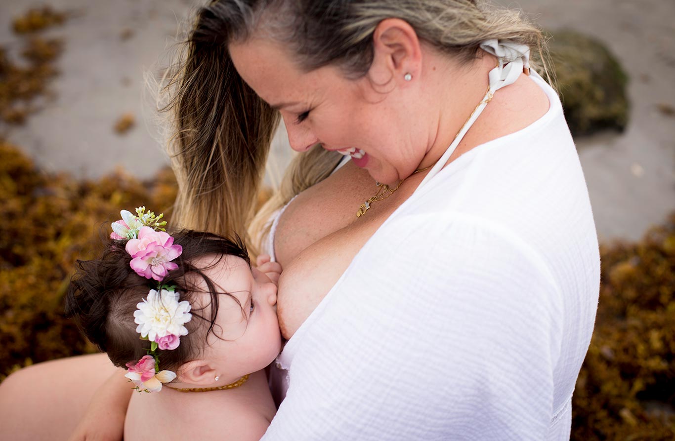 Mayara e sua filhinha Mabel