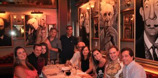 A equipe de profissionais do AcheiTV se reuniu para um jantar de confraternização no Paris 6 Bistrô, em Miami