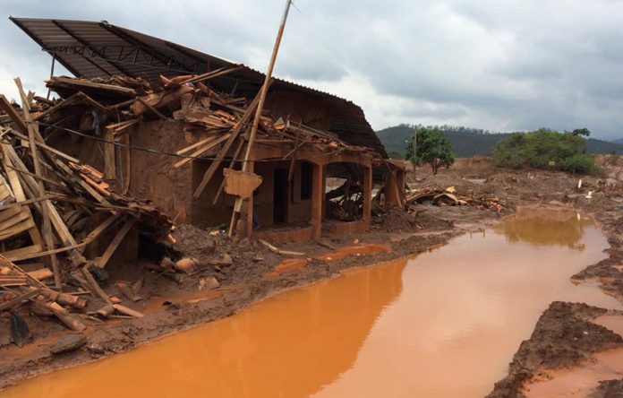 Mariana_1 O distrito da cidade de Mariana foi o mais afetado pela queda da Barragem de Fundão, da mineradora Samarco (cujos donos são a Vale e a anglo-australiana BHP Billiton)