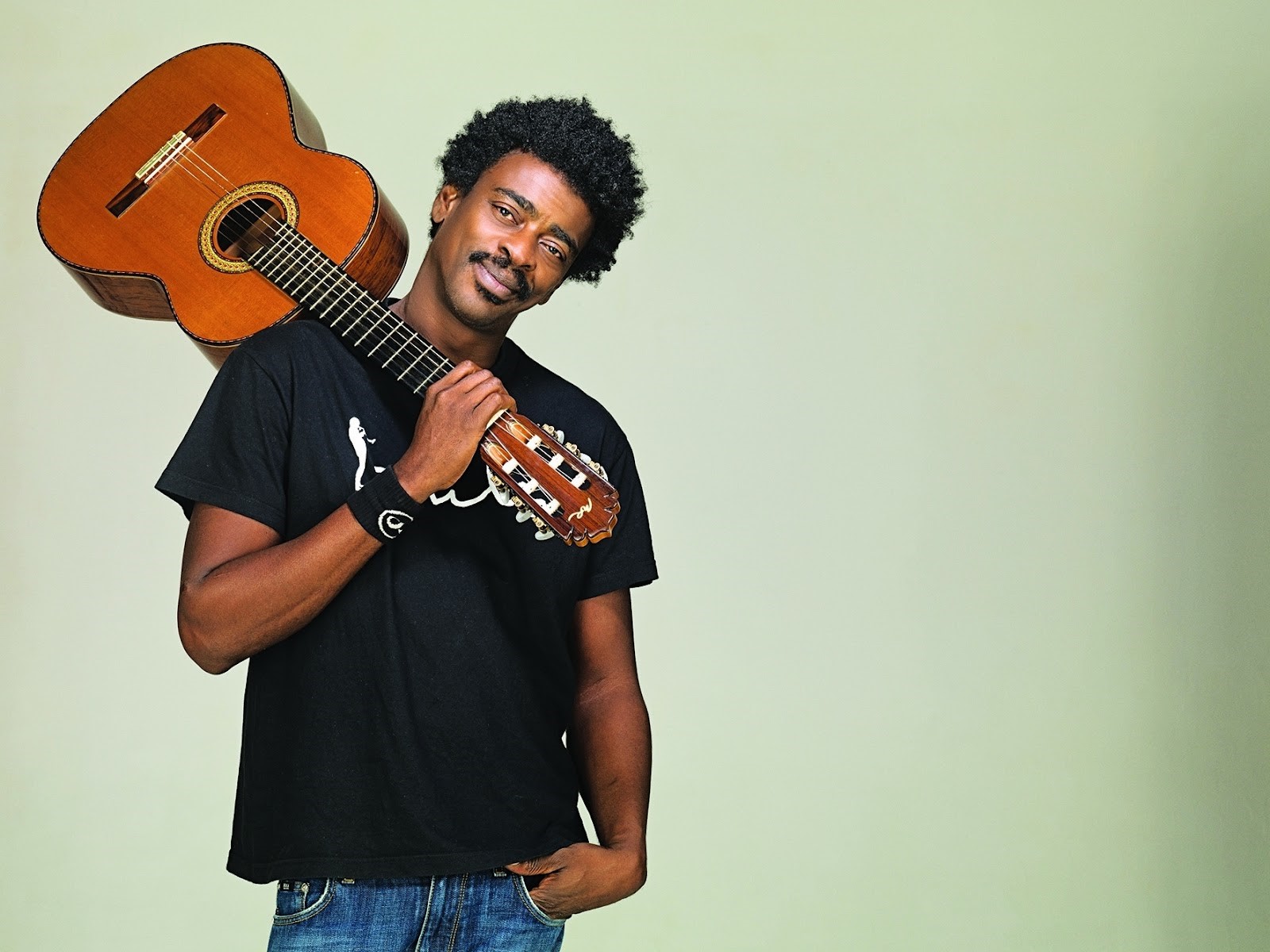 Seu Jorge faz apresentação única neste sábado 7 em Fort Lauderdale