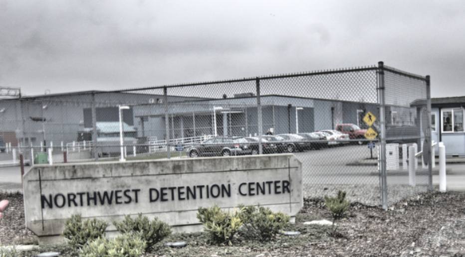 Northwest Detention Center onde a brasileira está presa