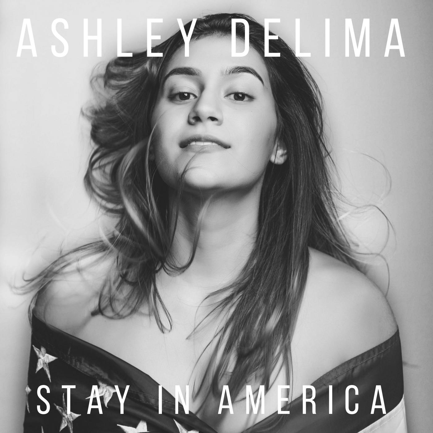 "Stay in America" está disponível no iTunes, Spotify e outras plataformas