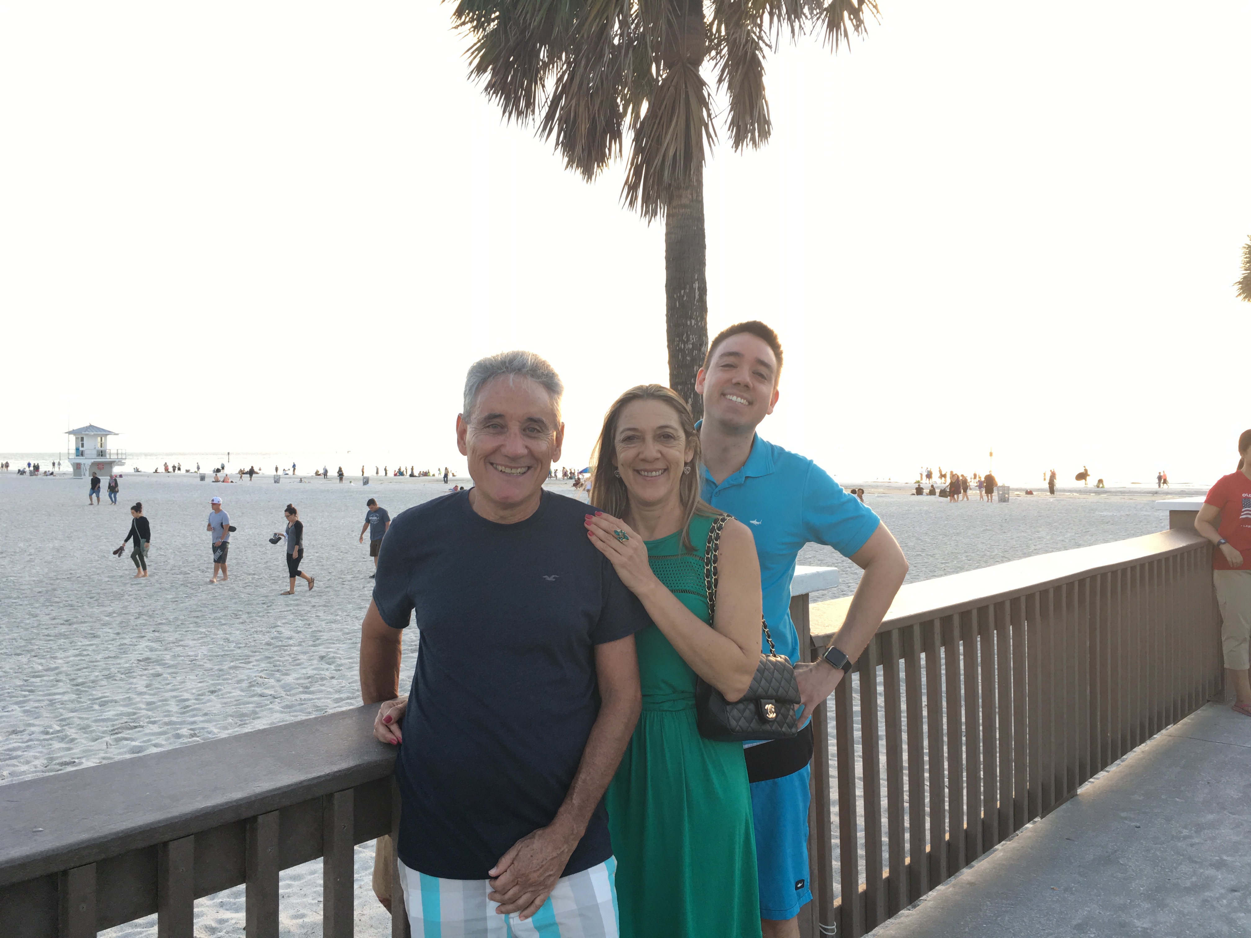 Patrick com seus pais Pedro e Eliane em Clearwater Beach
