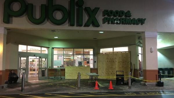 Acidente no Publix de Delray Beach