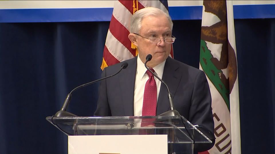 Jeff Sessions visita Sacramento nesta quarta-feira