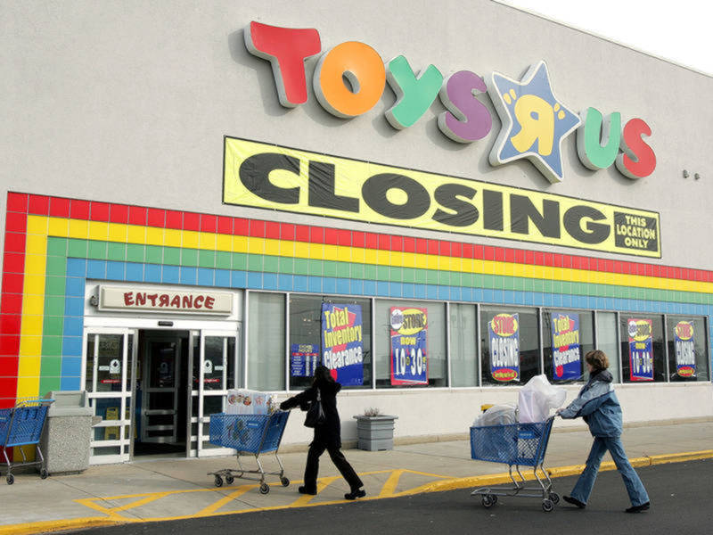 Toys 'R' Us informa que todas as 735 lojas dos EUA serão fechadas - AcheiUSA