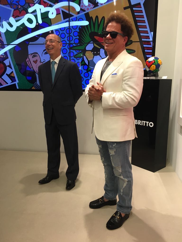 Embaixador Adalnio e o artista Romero Britto