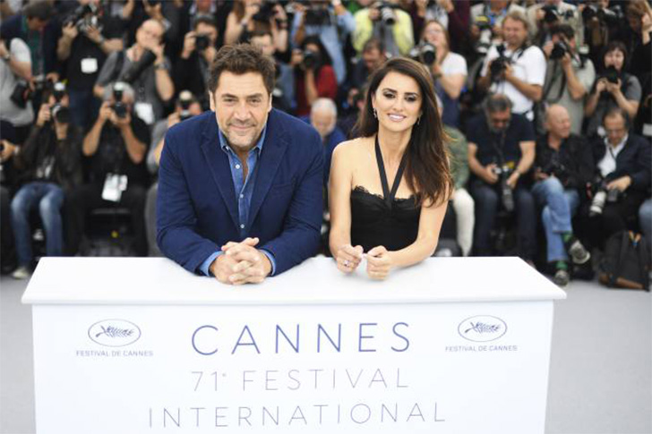 Javier Bardem e Penélope Cruz na coletiva em Cannes (Foto: AFP)