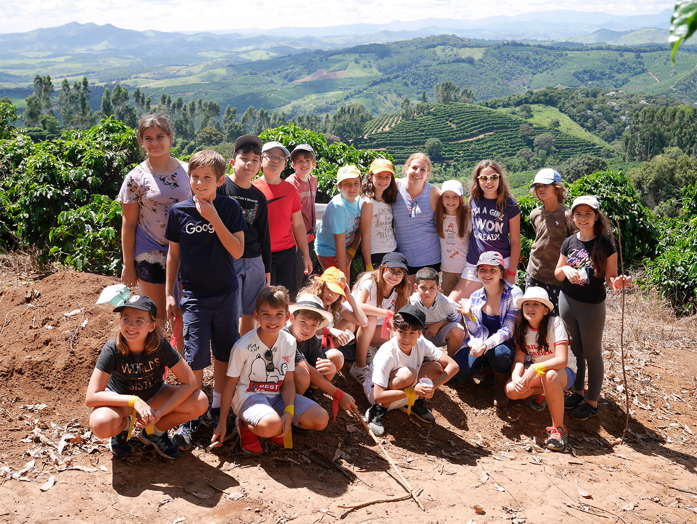 Alunos da Escola Ada Merrit K-8 Center, de Miami, fizeram um passeio inesquecível de oito dias em Minas Gerais