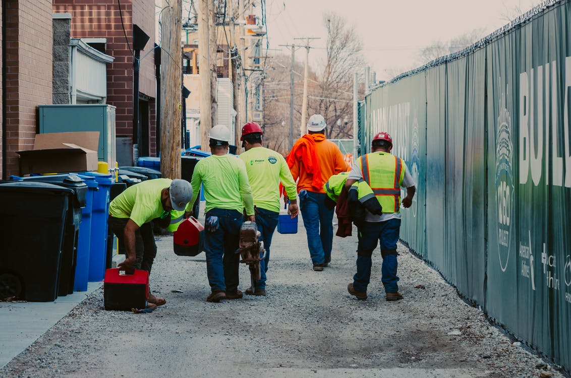 Trabalhador da construção (Foto Nathan Engel - publicação gratuita Prexels)