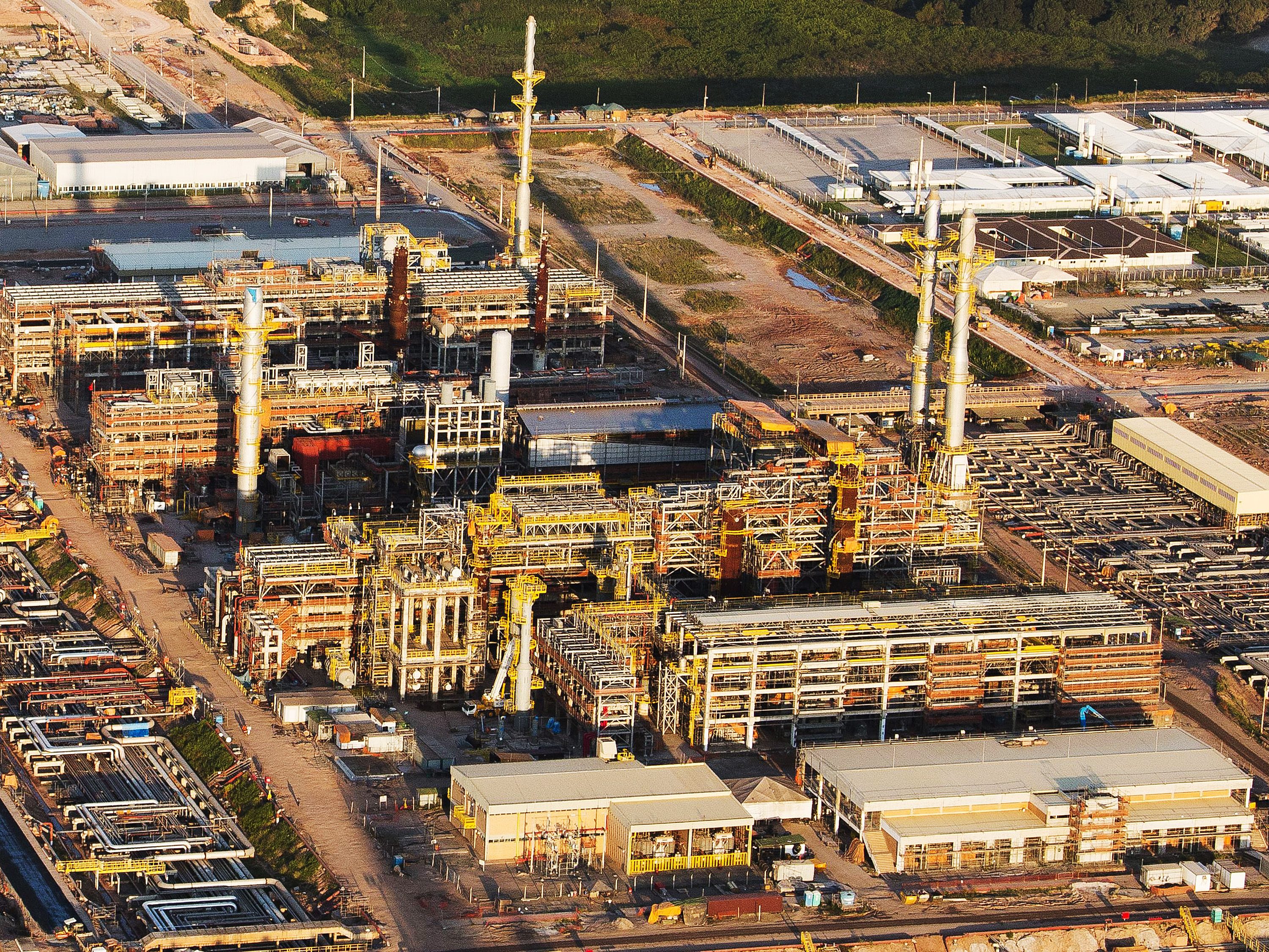 Abreu e Lima em Pernambuco está na lista das refinarias da Petrobras que estão à venda
