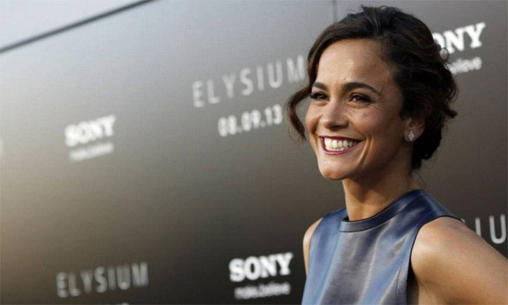 A atriz Alice Braga está entre as convidadas (Foto: Mario Anzuoni/Reuters)