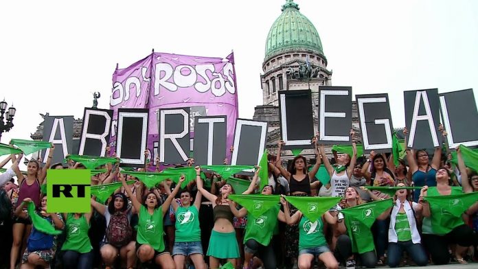 500 mil abortos clandestinos são feitos todos os anos na Argentina