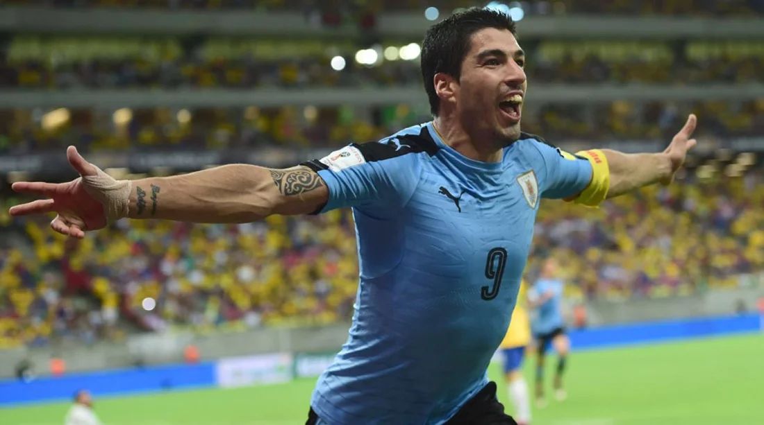 Luis Suarez é o primeiro jogador uruguaio a marcar gols em três Copas