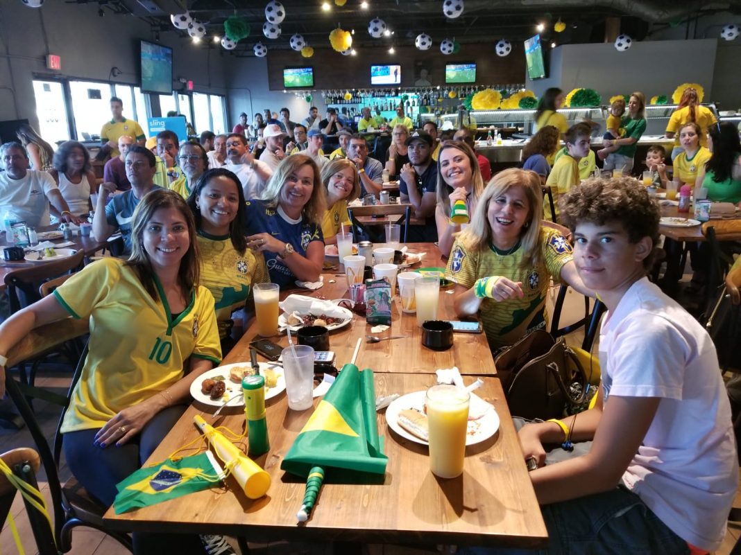 Torcida brasileira em Pompano Beach