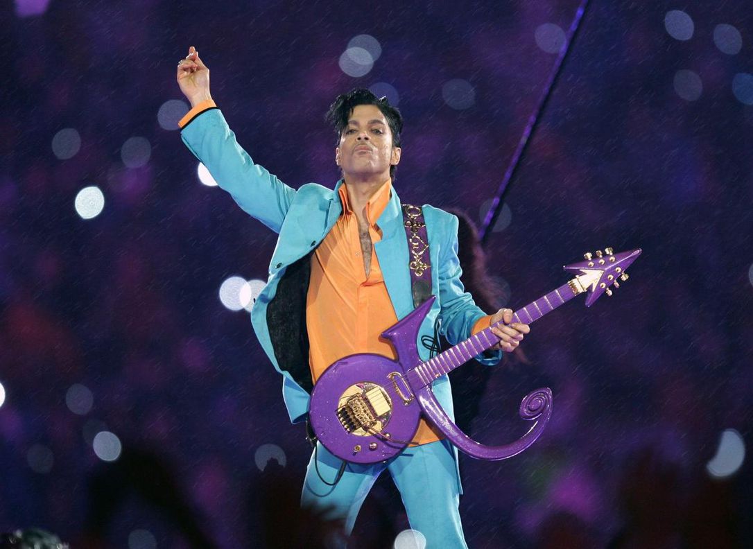 O cantor Prince morreu em 2016