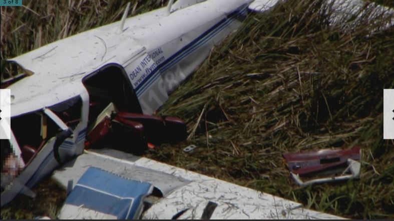 Aviões pertenciam à escola Dean International de aviação FOTO: Local 10 News