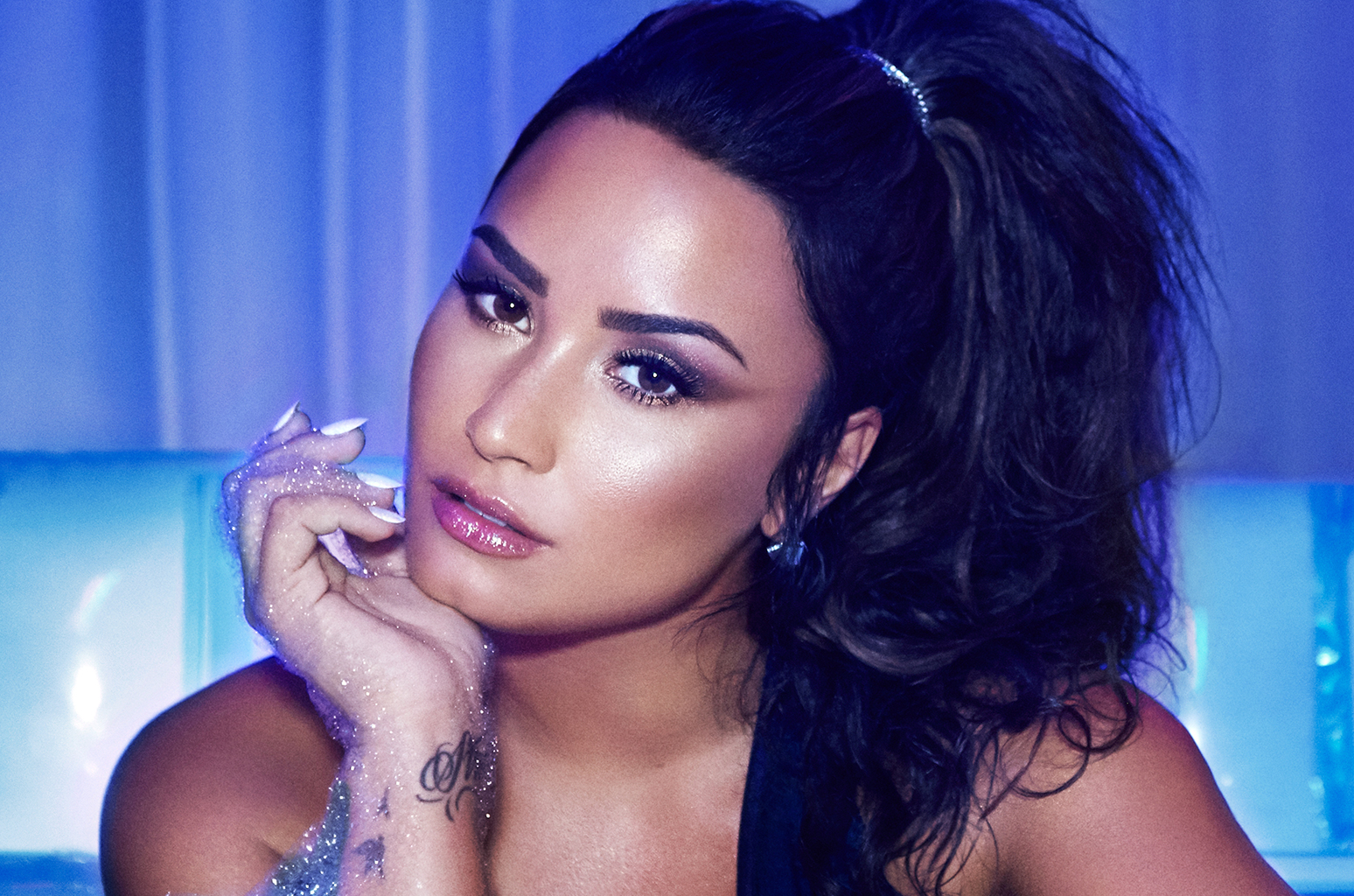 Demi Lovato teve uma overdose em casa em LA