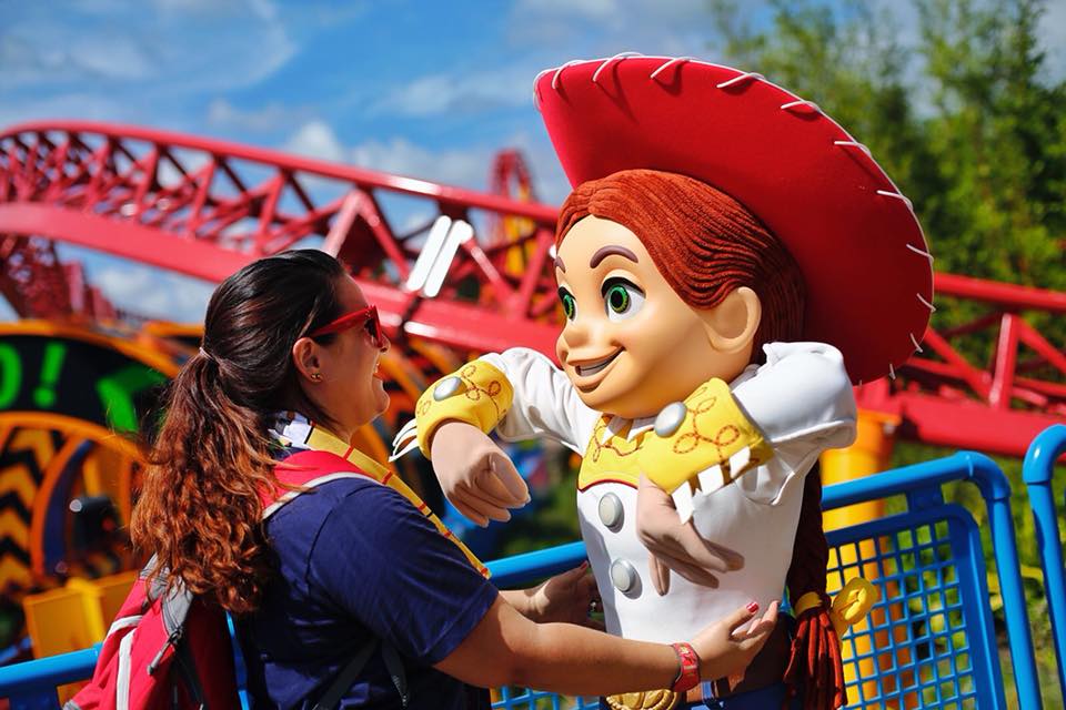 Aline na Toy Story Land (Foto: Rodrigo Barranco)