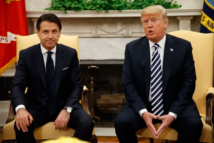Giuseppe Conte e Donald Trump se reuniram nesta segunda-feira (30) na Casa Branca, em Washington (Foto Evan Vucci AP Photo)