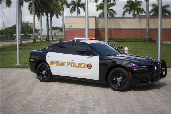 Polícia de Davie prendeu brasileiro nesta terça-feira