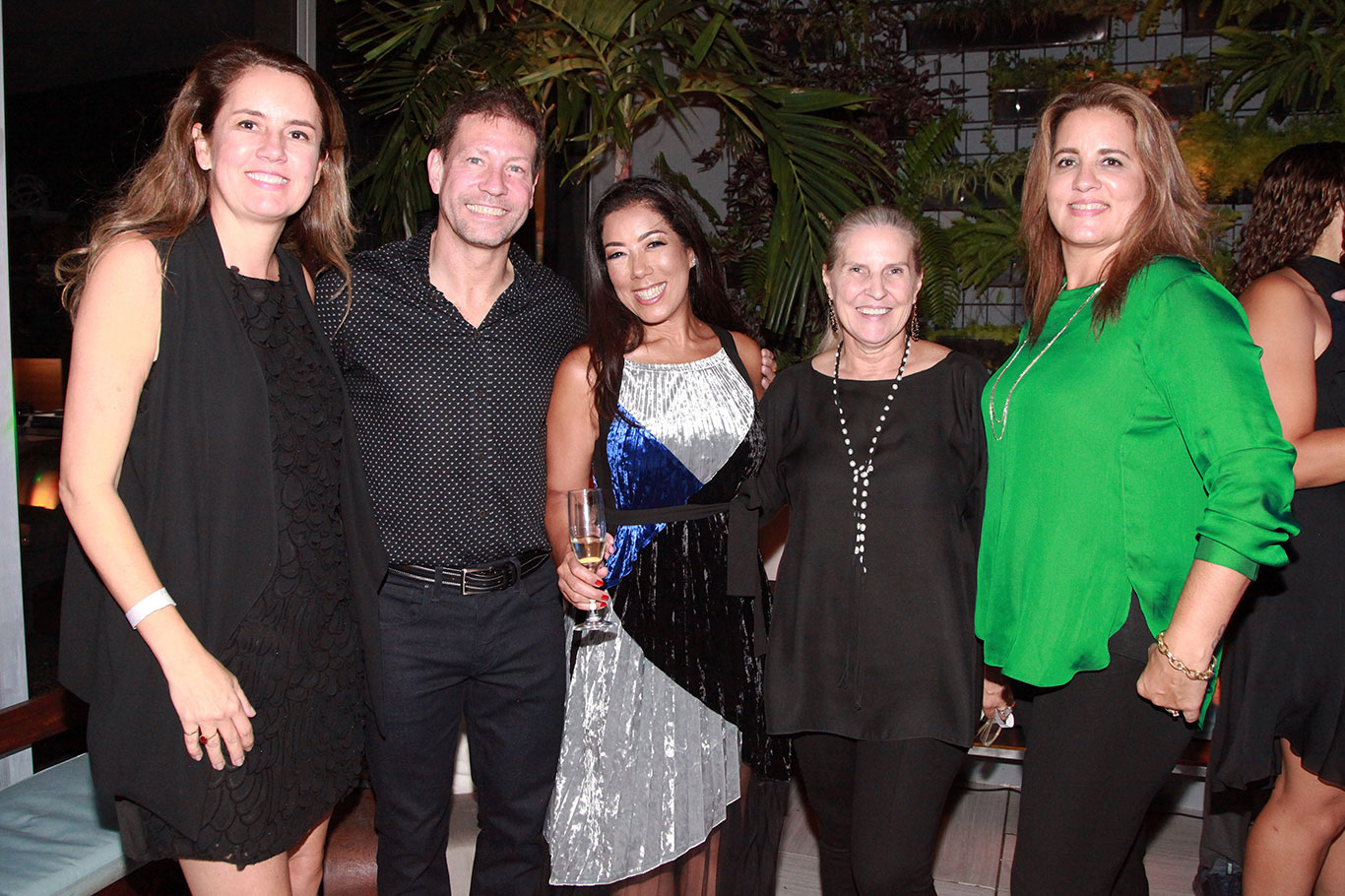 Viviane Spinelli, os anfitriões Heitor e Liliana Gonçalves, Cecilia Baggio e Claudia Dutra