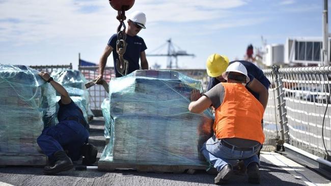 Droga estava escondida em seis barcos