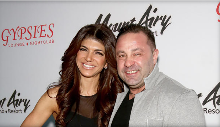 Joe Giudice, na foto com a esposa Teresa, deve ser deportado depois de cumprir pena