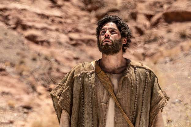 Dudu Azevedo interpreta o messias na novela Jesus