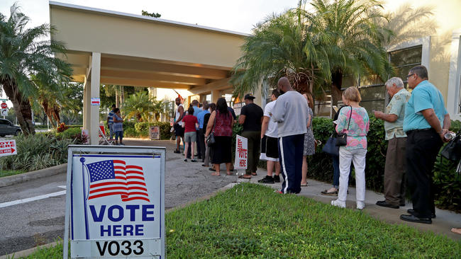 Eleitores compareceram cedo às urnas FOTO Susan Stocker - Sun SentineL