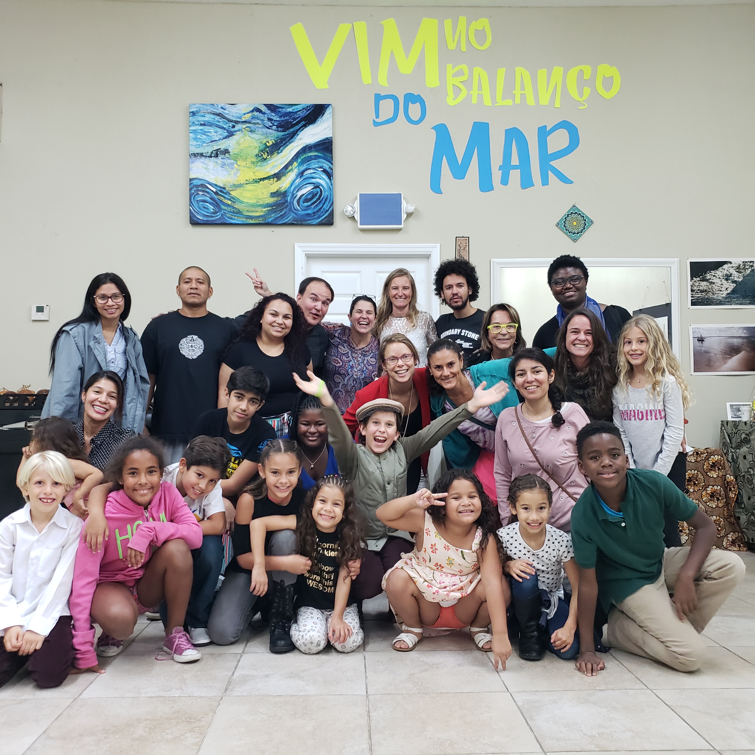 O grupo é liderado pela professora ‘Rebelde’- como é conhecida no meio da capoeira - que criou o Mundo Art e o grupo de Capoeira Cordão de Ouro de Miami