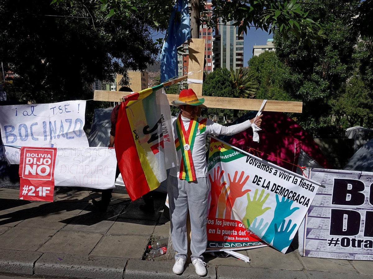 Bolívia tem greve e manifestações contra nova candidatura de Evo Morales à presidência