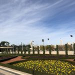 O Parlamento de Israel , o Knesset, e seus belos jardins