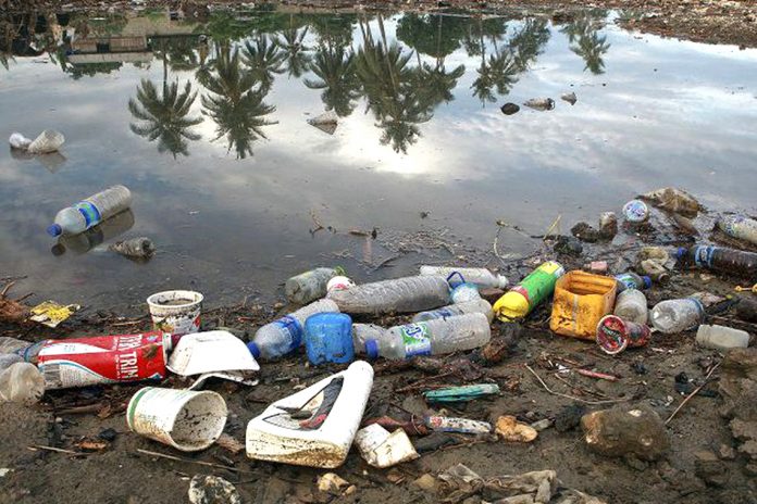 Foto Martine Perret - ONU Meio Ambiente No Brasil mais de 2,4 milhões de toneladas de plástico são descartadas de forma irregular (Foto: Martine Perret)
